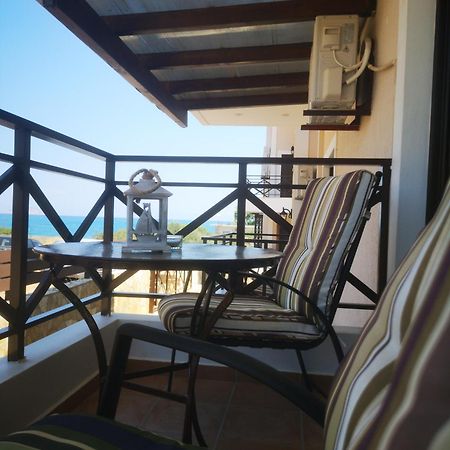 El Verde Apartments Σκάλα Εξωτερικό φωτογραφία