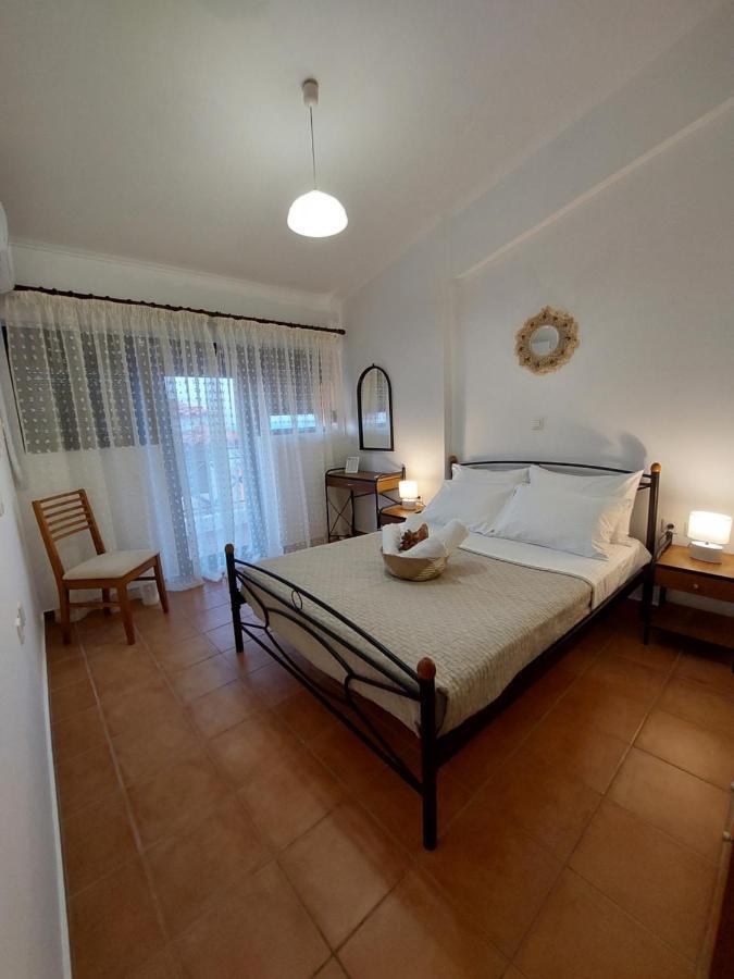 El Verde Apartments Σκάλα Εξωτερικό φωτογραφία
