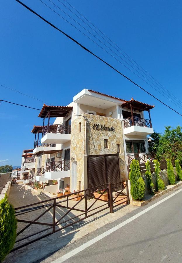 El Verde Apartments Σκάλα Εξωτερικό φωτογραφία