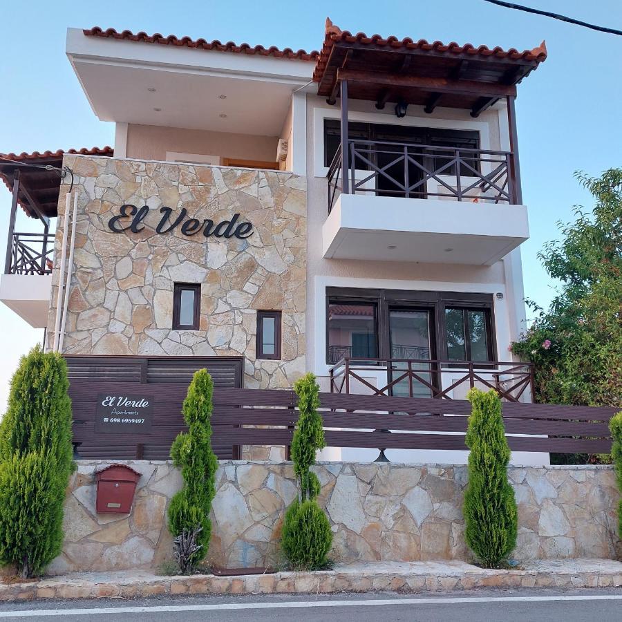 El Verde Apartments Σκάλα Εξωτερικό φωτογραφία