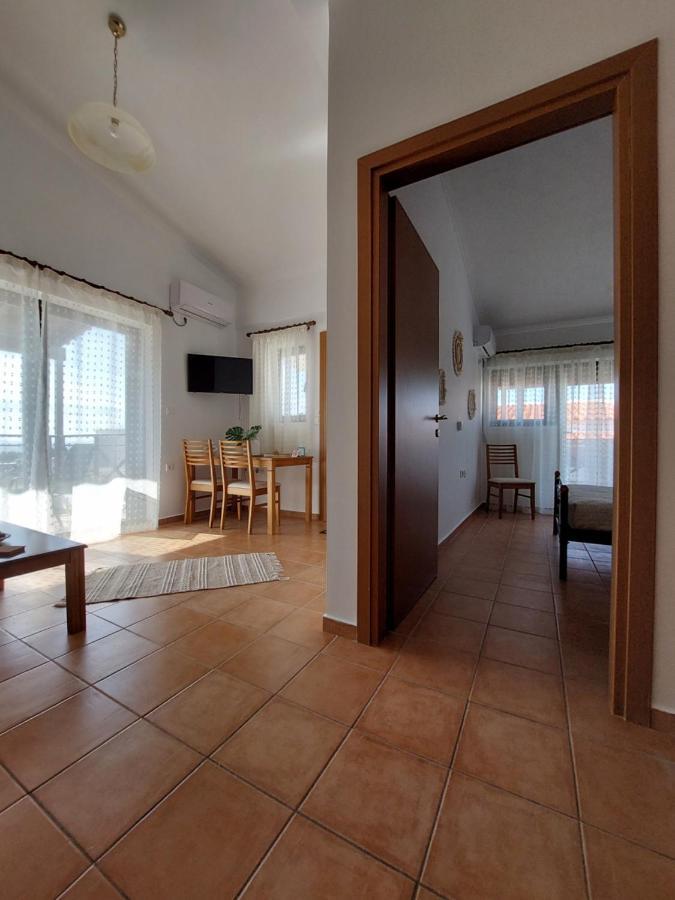 El Verde Apartments Σκάλα Εξωτερικό φωτογραφία