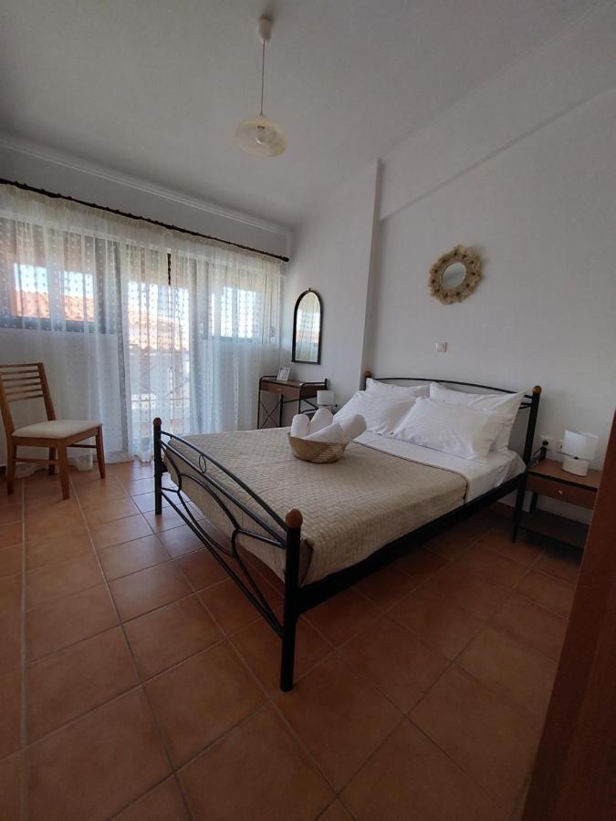 El Verde Apartments Σκάλα Εξωτερικό φωτογραφία